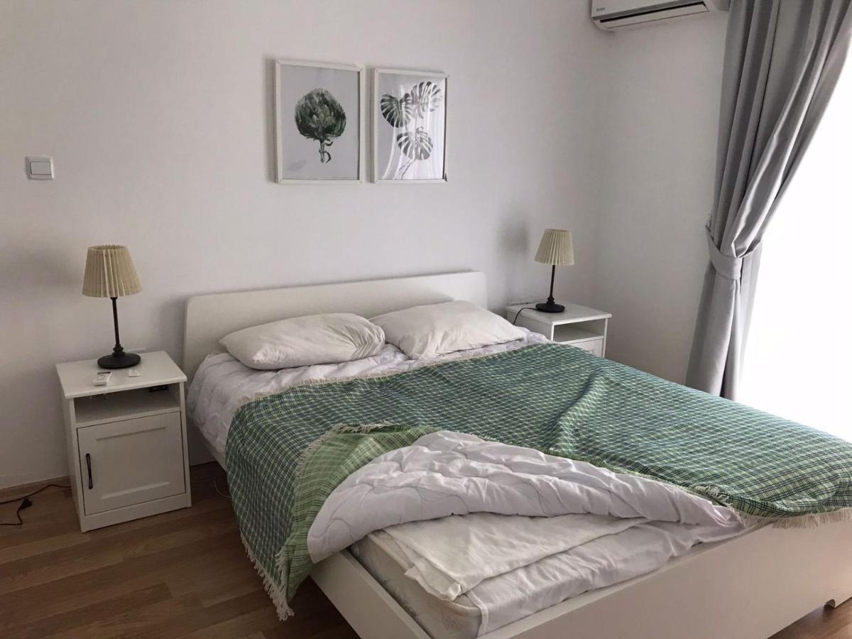 Aurelius Pool Apartments In Caesar Resort & Spa Perivolia tou Trikomou Kültér fotó